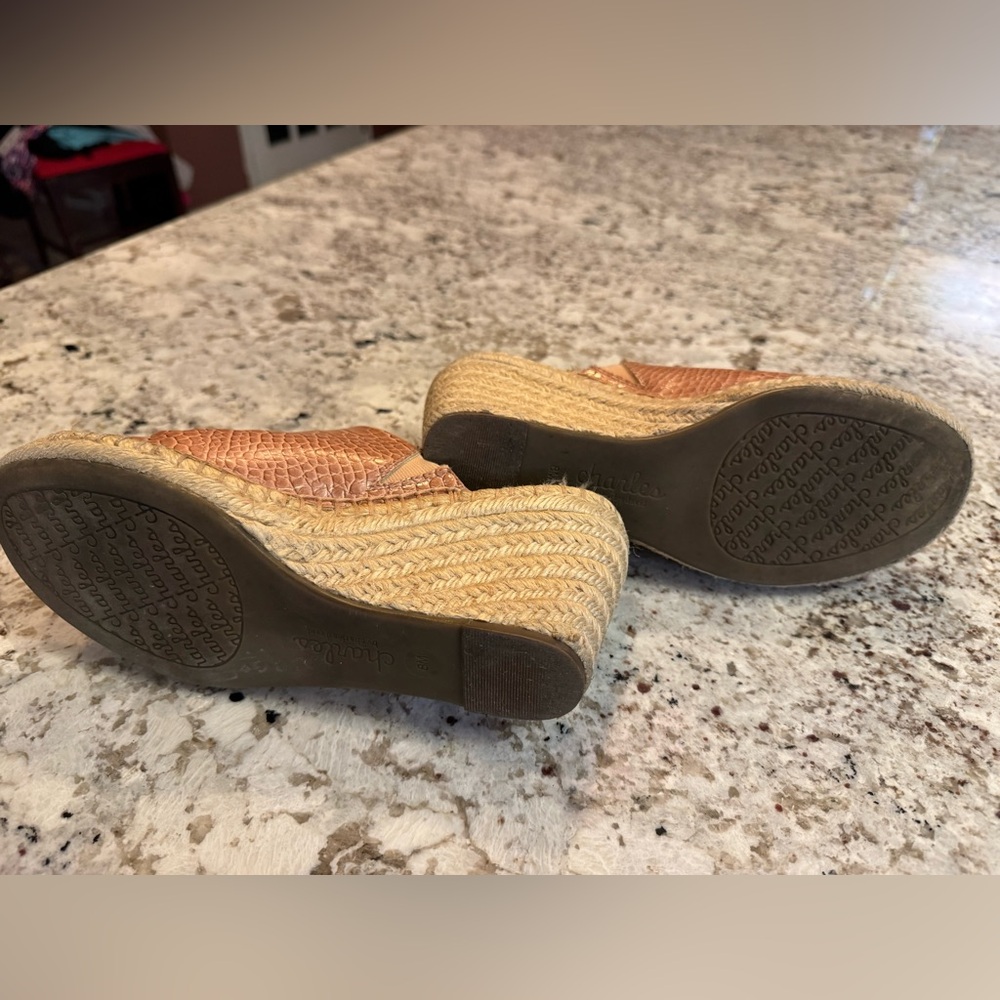 Charles David Tan Croc-Embossed Espadrille Mule - Picture 2 of 7